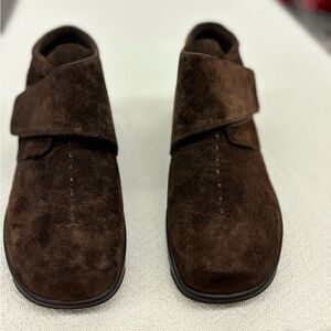 New Strictly Comfort Victoria 8M Brown women's boot shoe